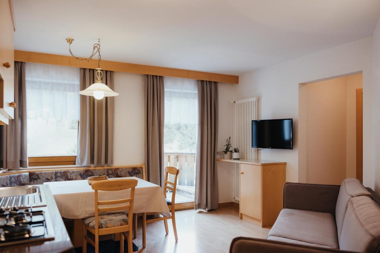 Residence Chalet Pinis Corvara In Badia Eksteriør bilde