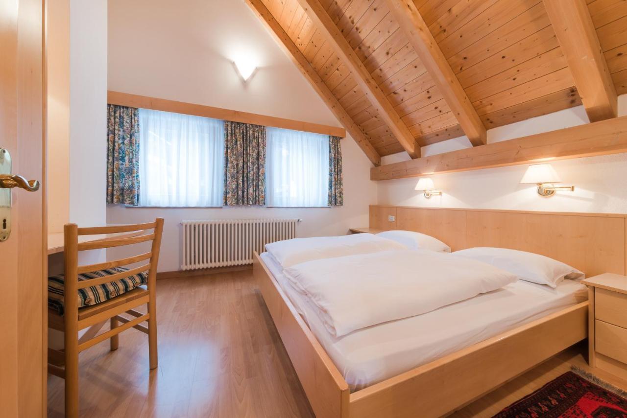 Residence Chalet Pinis Corvara In Badia Eksteriør bilde