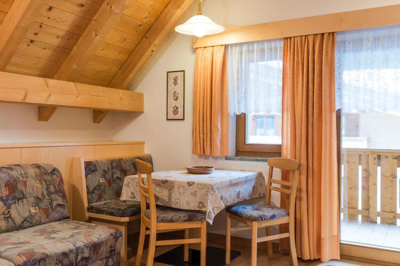 Residence Chalet Pinis Corvara In Badia Eksteriør bilde